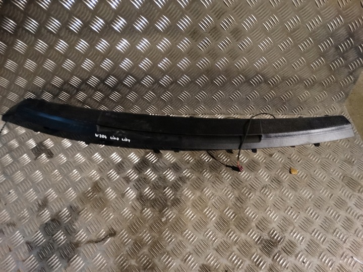 фото №1, Идеальная планка стёкла свет сплав mercedes w204 1