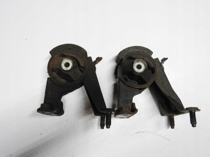 фото №14, Toyota auris i 06-09 1.4 кронштейн подушка кронштейн