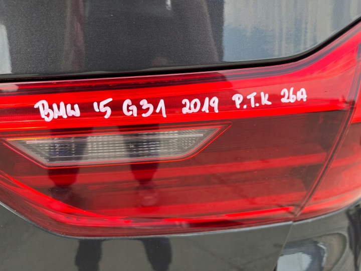 фото №9, Bmw '5 g31 фара права задня праве зад з кришки кришка w кришка багажника
