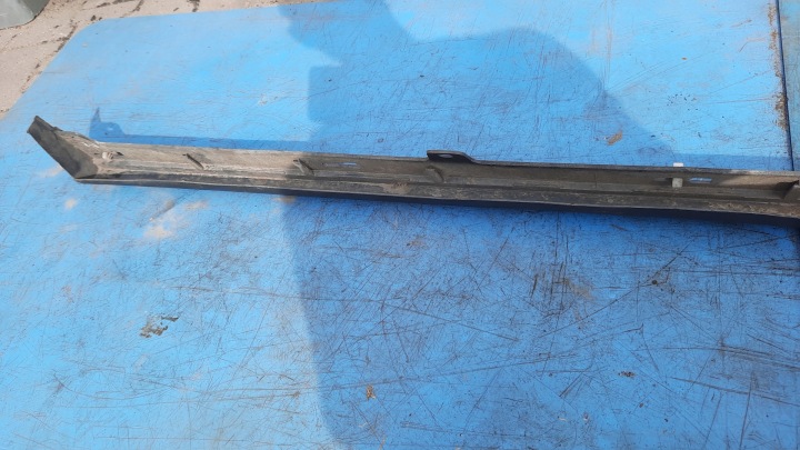 фото №8, Молдинг порогова права volvo v40 s40 30862227