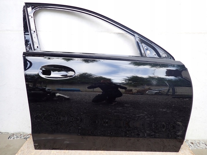 фото №1, Двері праві передні правий перед mercedes c клас 206 2021- a2067206200