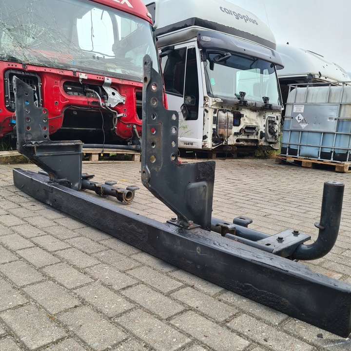 фото №8, Stralis trakker кріплення балка бампер зминання