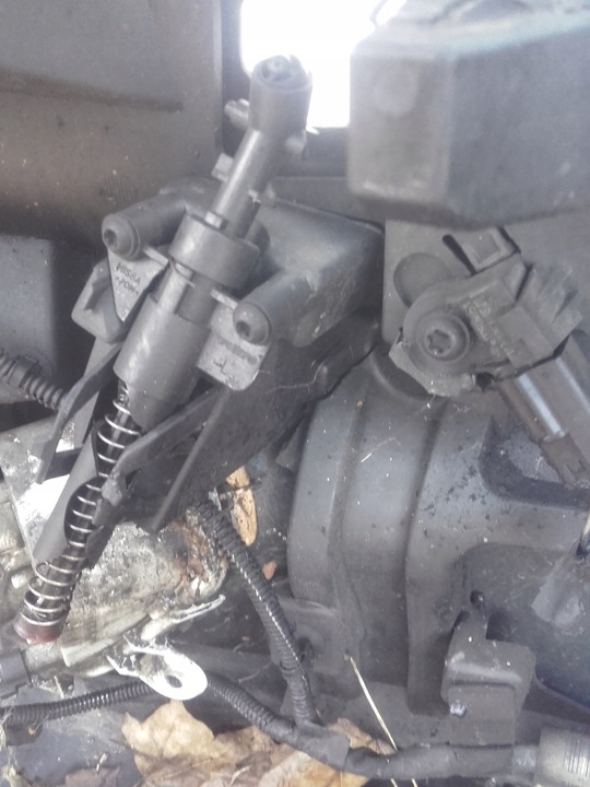 фото №8, Volvo v40 ii 2 r-design бампер переднє перед ксенон омивачі