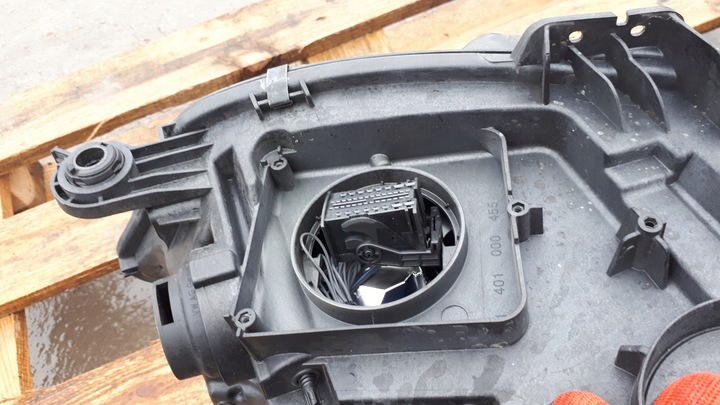 фото №16, A4 b9 рестайлинг лампа левая перед полный led 8w0941033e