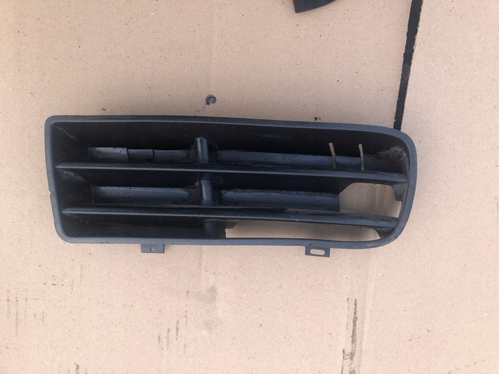 фото №1, Ліва решітка заглушка бампера volkswagen golf iv