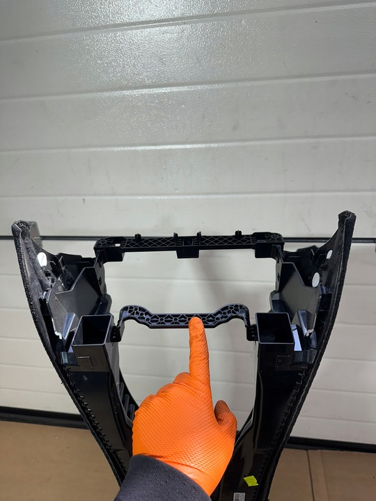 фото №13, Подлокотник, туннель средний, konik mercedes e класс w213 sm европа