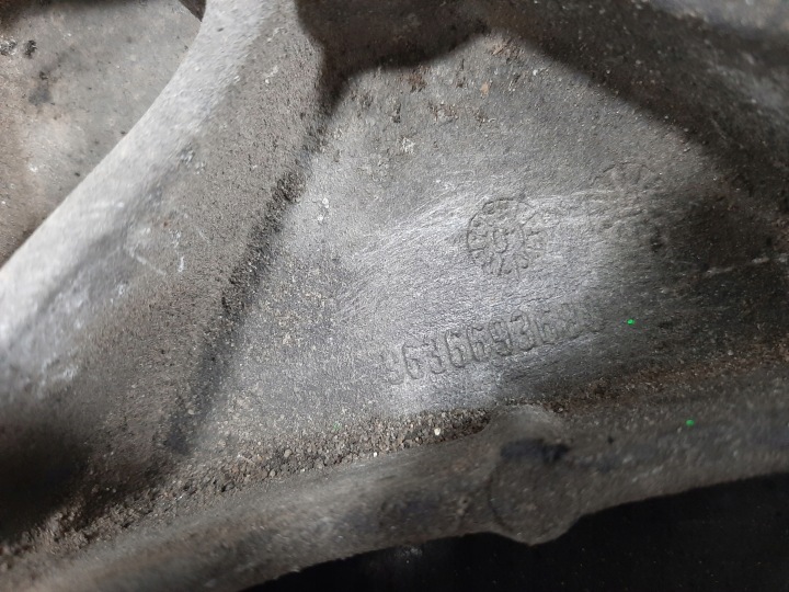 фото №11, Citroen xsara 1.6 16v 03r кронштейн крепление генератора 9638683280