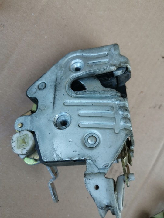 фото №6, Замок дверь левый правый зад перед mercedes w124