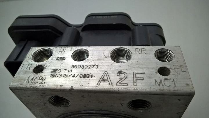 фото №8, Opel astra v k 2015-2022 головний гальмівний циліндр abs oem номер 39030773 a2f 0265244908