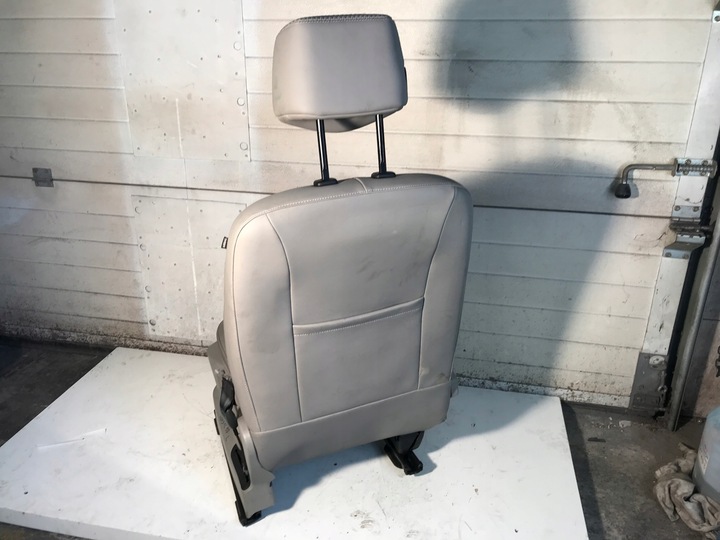 фото №7, Сидіння лівий водія renault clio iii рестайлінг 09-12 напівшкіра сірий beż