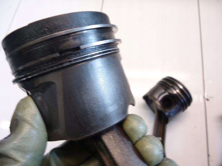 фото №6, Jaguar xf x250 xj x350 s-type 2.7d v6 2008 276dt поршень з шатуном