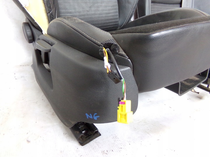 фото №7, Комплект сиденье правые левый зад перед сиденья кожа skoda octavia iii vrs