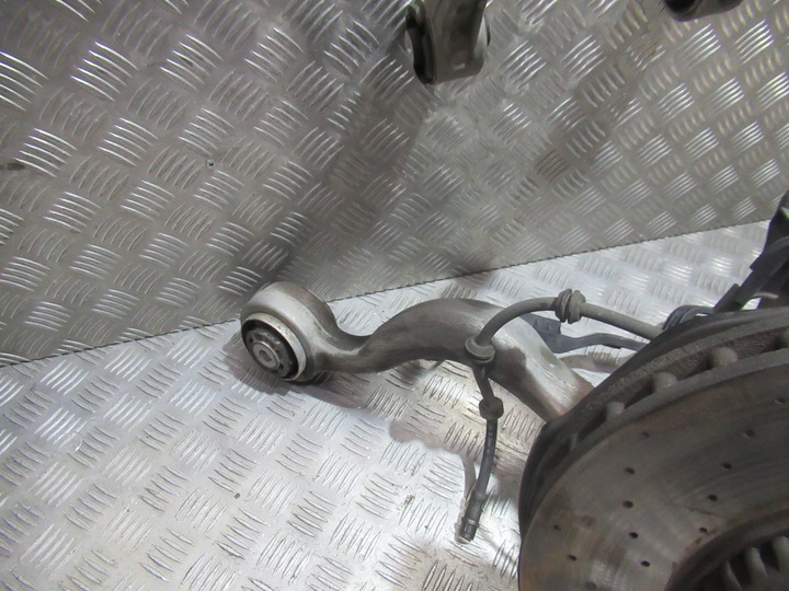 фото №7, Mercedes w253 glc рестайлинг 2.2 подвешивание поворотный кулак левая левый перед передние