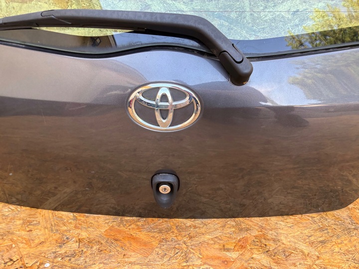 фото №6, Toyota yaris 2 ii код lak. 1g3 кришка багажника кришка зад