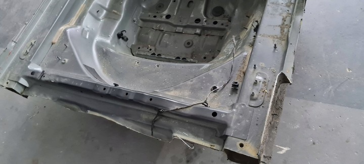 фото №14, A4 b9 8w ванна pas зад задний кузов sedan ly9t ось