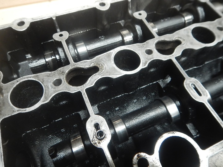 фото №11, Крышка клапанов валы jeep cherokee chrysler voyager iv 2.5 2.8 crd