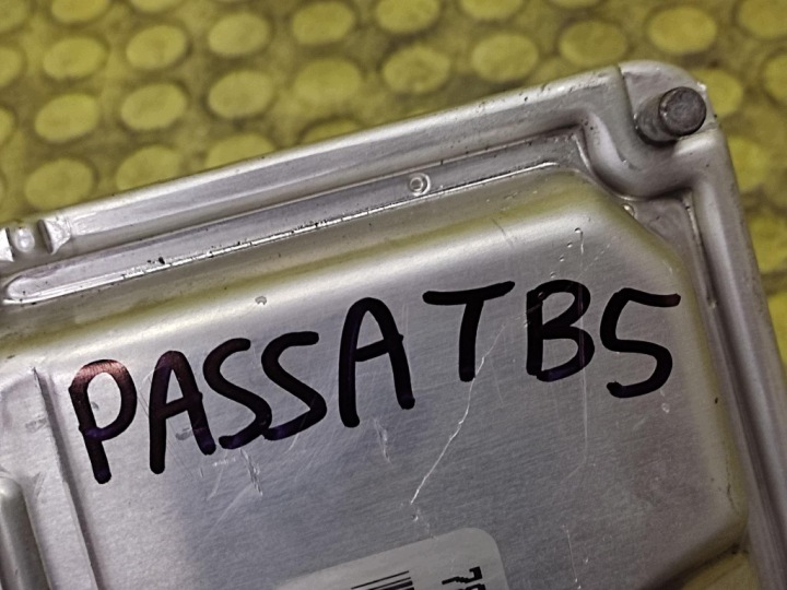 фото №5, Vw passat b5 блок управления двигателем (ecu) 0281010943