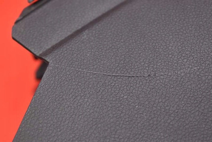 фото №15, Туннель средний подлокотник 6r0863241s vw polo 5 v 6r 09-15