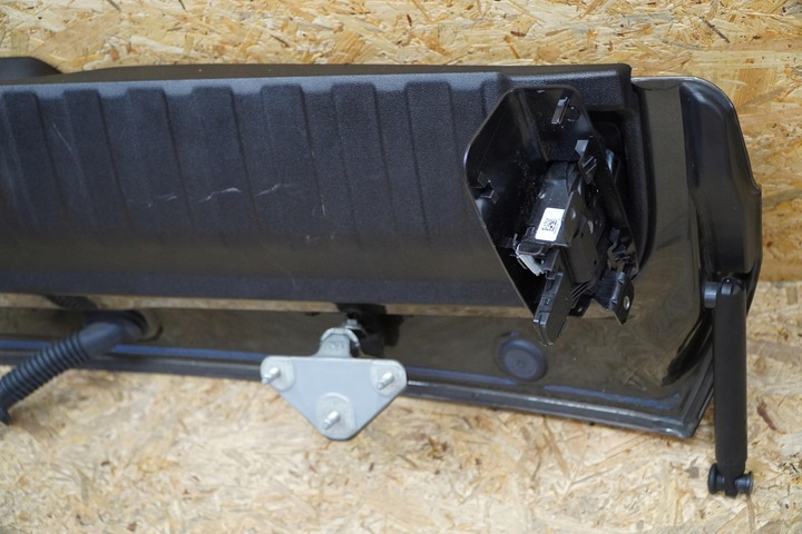 фото №15, Боки крышки зад замок доводчик c3d bmw x5 g05 24r оригинал идеальное состояние