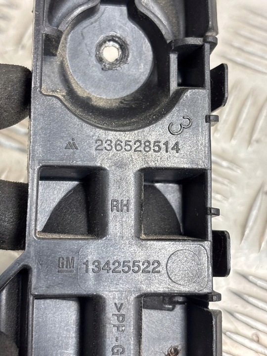 фото №7, Opel astra k 2021 зад сторона правая держатель / крепление бампера заднего