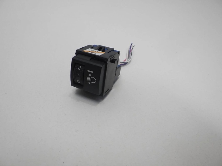 фото №1, Swace corolla e21 переключатель регулировка света