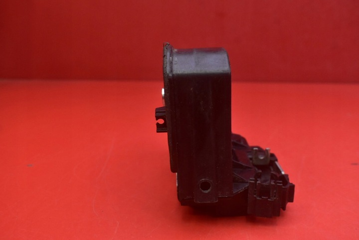 фото №5, Замок двері лівий перед переднє eu a053702 bmw e90 04-10