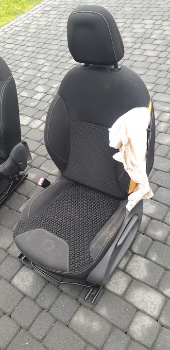 фото №7, Сиденья диван ремни citroen c3 ii 2010-