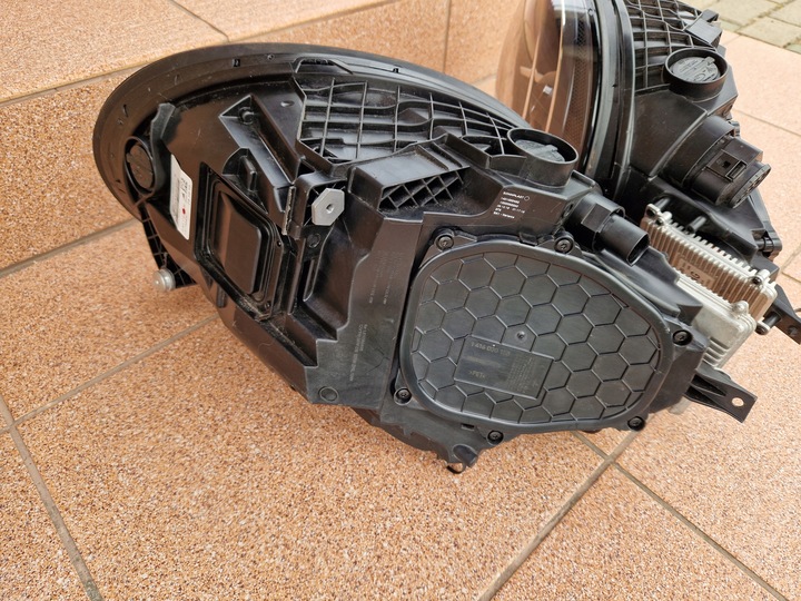 фото №8, Комплектные лампы перед передние r/l porsche carrera 911 992 19- ece полный led