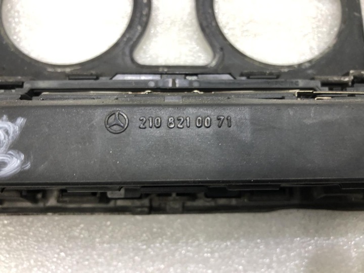 фото №11, Панель dekor консолі mercedes c-klasa w202 93-01 eu