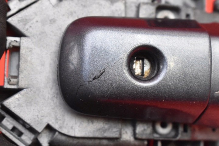 фото №7, Ручка левая перед передняя серый volvo v50 1 i 03-11