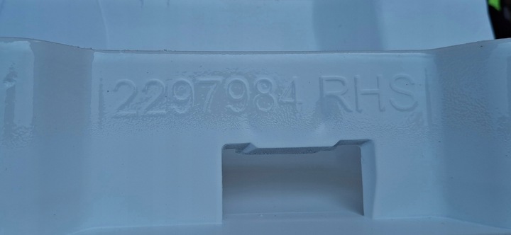 фото №7, Scania r s планка накладка крыльев правая передняя 2297984 оригинал