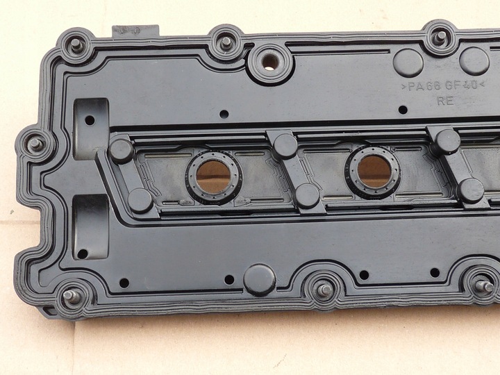 фото №6, Audi a8 d3 рестайлинг 4.2 tdi bvn крышка клапанов 057103470j