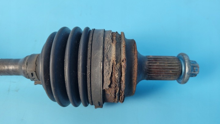 фото №10, Mercedes w218 cls 350 15r полуось левая перед a2123300200