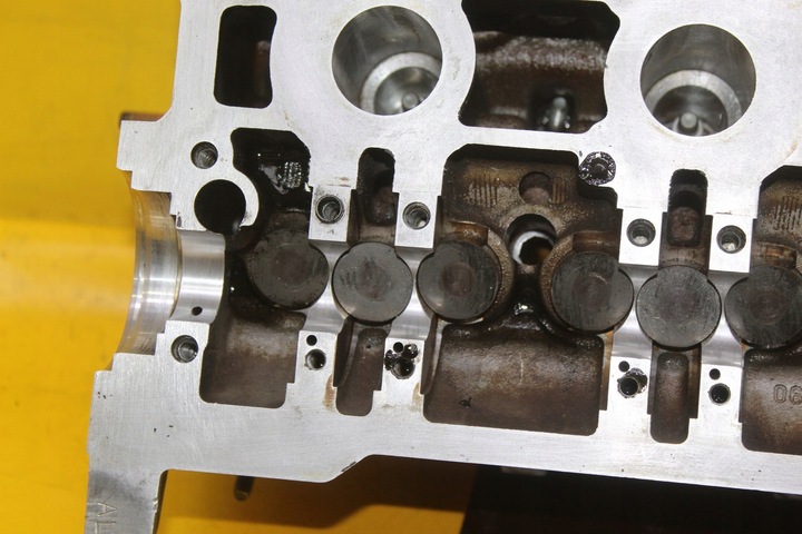 фото №8, Головка audi a4 b7 b6 a6 vw passat b5 fl 2.0 b alt 06b103373al 06b103127m