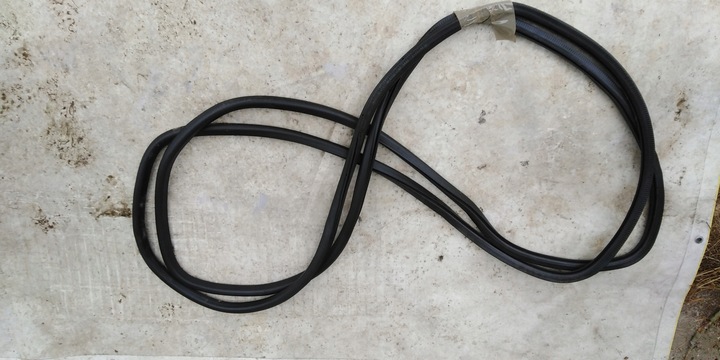 фото №1, Vw golf v 5 plus прокладка дверь зад l / p 05r ory