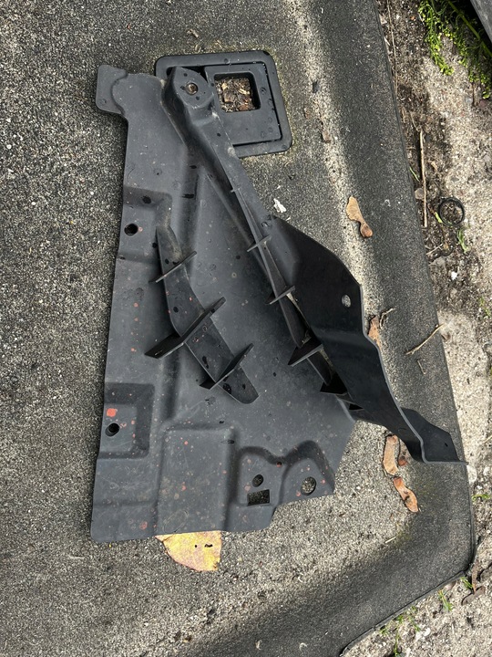 фото №1, 2 bmw e90 e91 захист підкрилки шасі 7159189