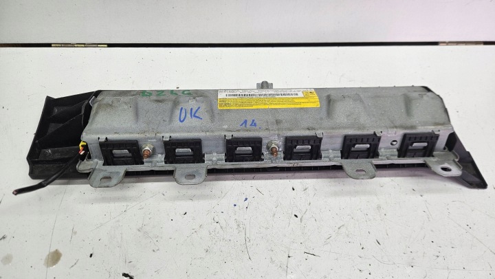фото №8, Mercedes a b gla 156 cla 117 176 246 подушка коленная англичанин 2468600602