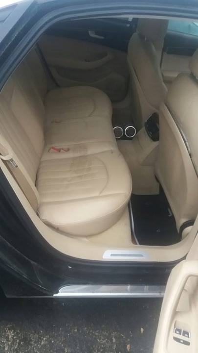 фото №4, Сиденья, диван a8 d4 2012r