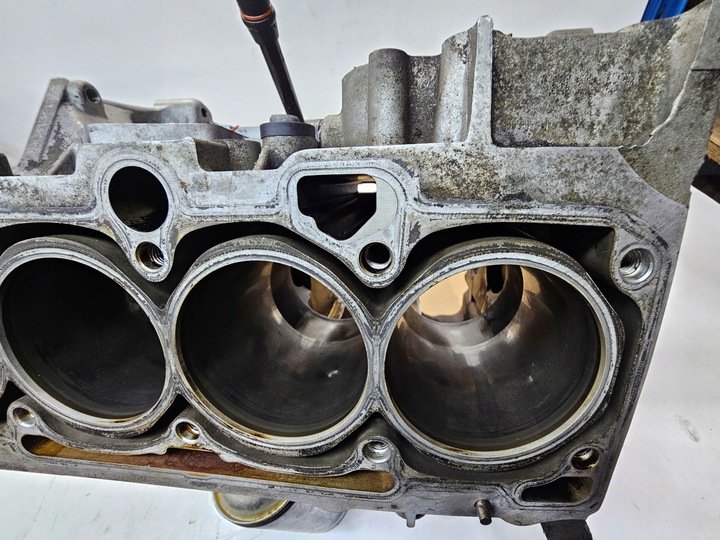 фото №11, Блок двигуна audi a4 b6 b7 1.6 8v alz 06b103019h