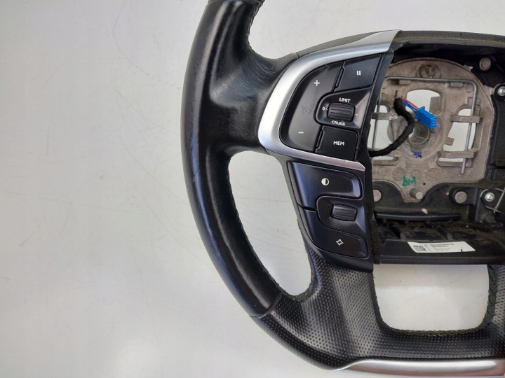 фото №5, Руль кожаный многофункциональная 96754515zd 96720514zd citroen c4 ii b7