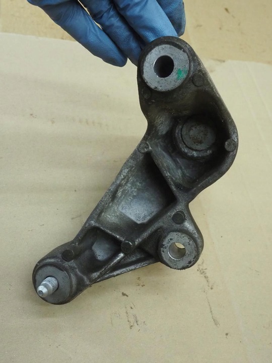 фото №12, Лапи кріплення коробки коробки передач saab 9-5 95 i 2001r 2,0t b205