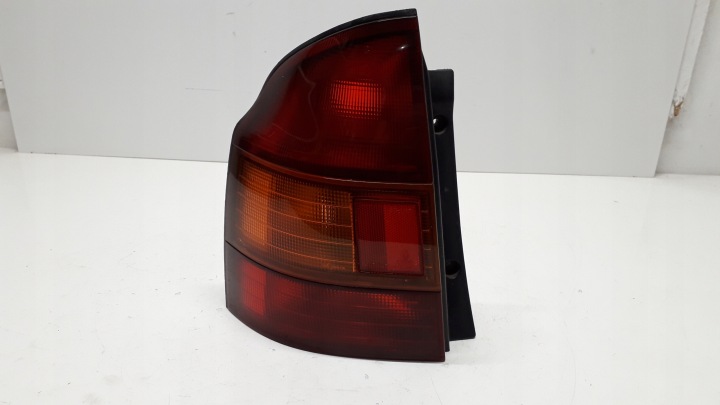 фото №8, Mazda 323p 323 p 94-98 фара ліва задня комплектна
