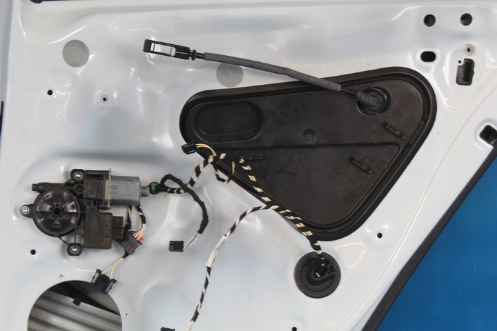 фото №10, Volkswagen golf vii gti двері зад праві lc9a 2015r