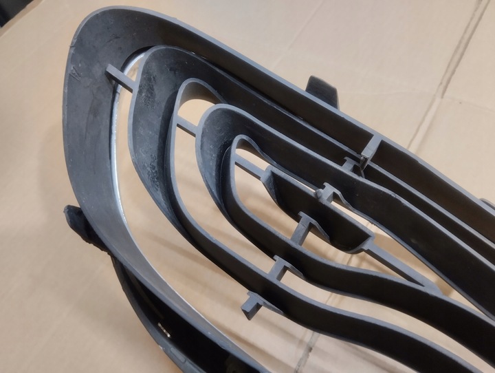 фото №6, Решітка середня w бампер перед renault zoe 1119778x 1154306x