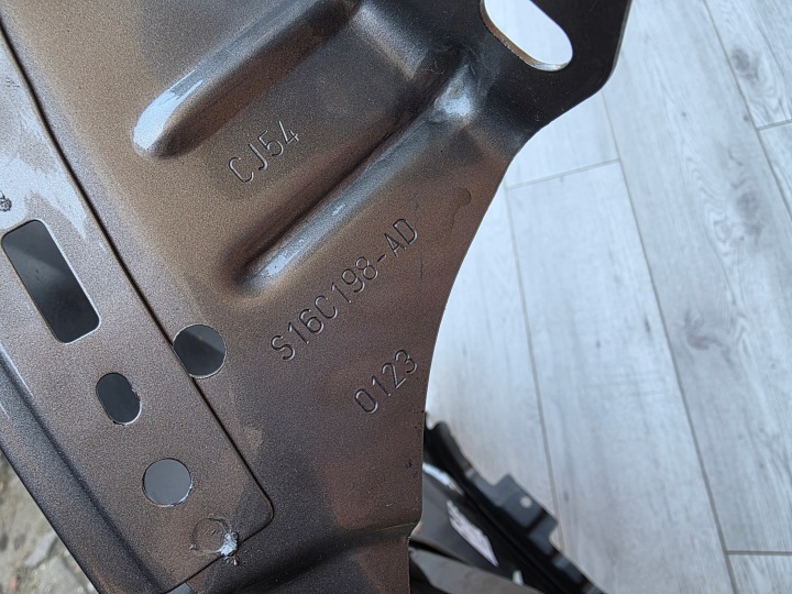 фото №8, Крыло перед передний правое ford kuga mk2 рестайлинг gv41-16005-ad + молдинг