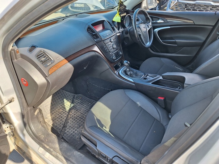 фото №12, Opel vauxhall insignia a g09 z176 бампер перед капот крило лампа 08-13