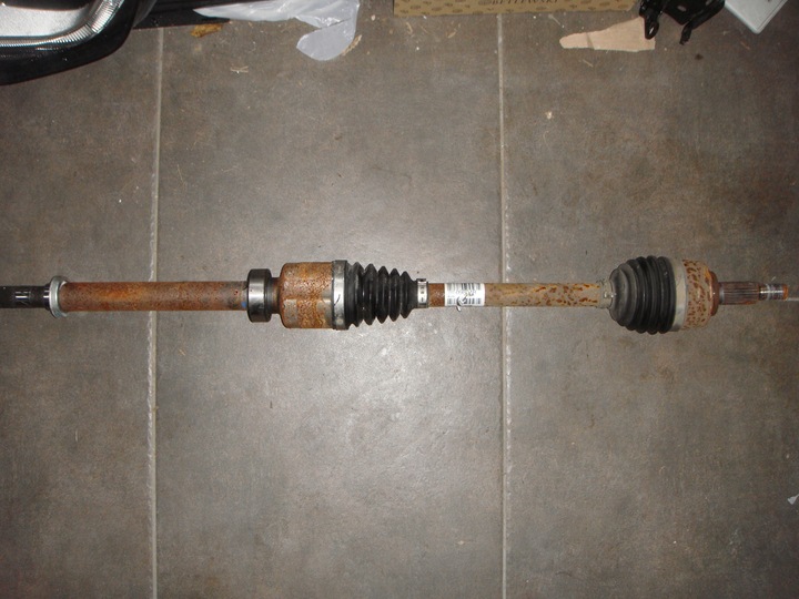 фото №1, Renault clio v 1.5 dci adblue полуось правая 391009804r