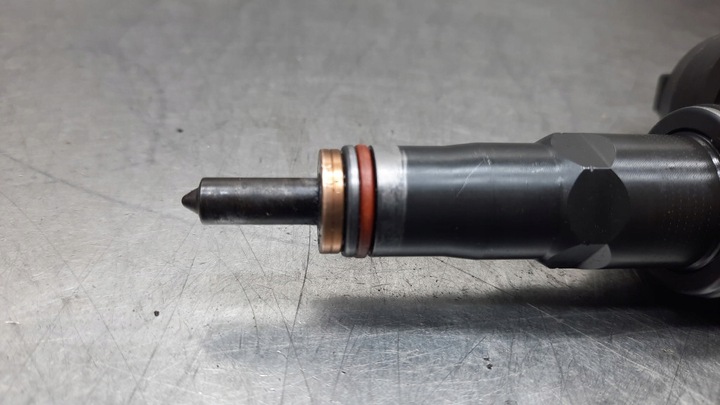 фото №3, Pompowtryskiwacz 038130073ba vw passat b5 audi a4 1.9 tdi avf 130km