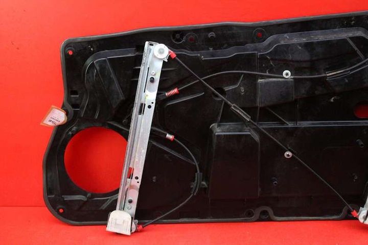 фото №8, Подъемник стекла левый перед eu 8a61b045h17 ford fiesta mk7 3d 08-17