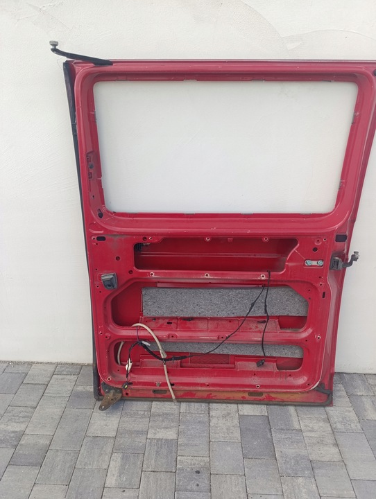 фото №7, Vw t5 дверь сдвижные красный правые